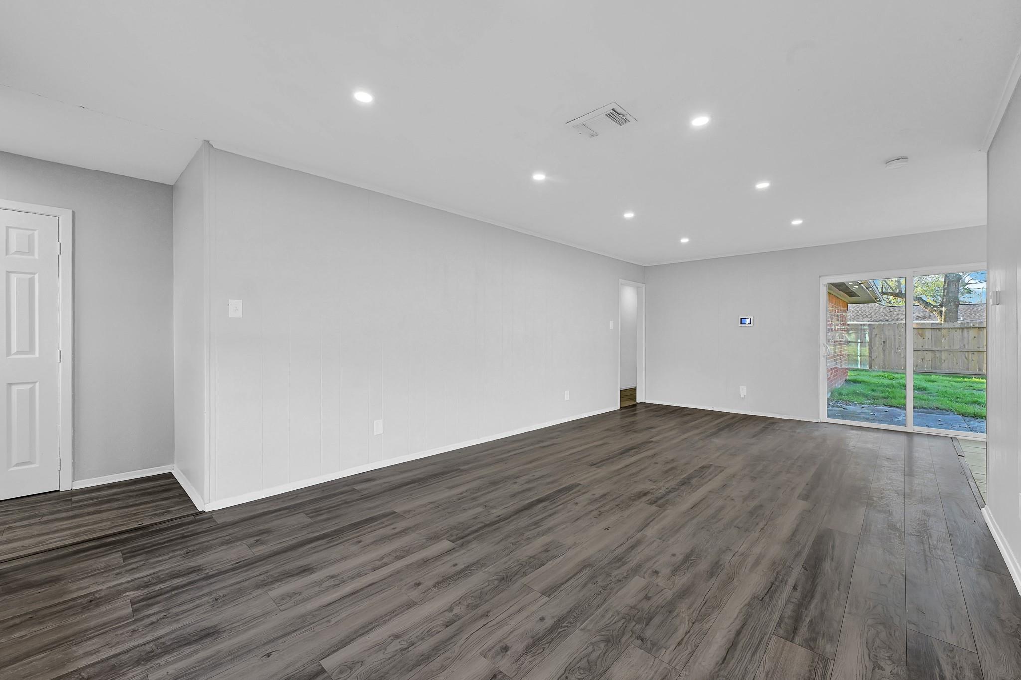 1853 El Mar Lane