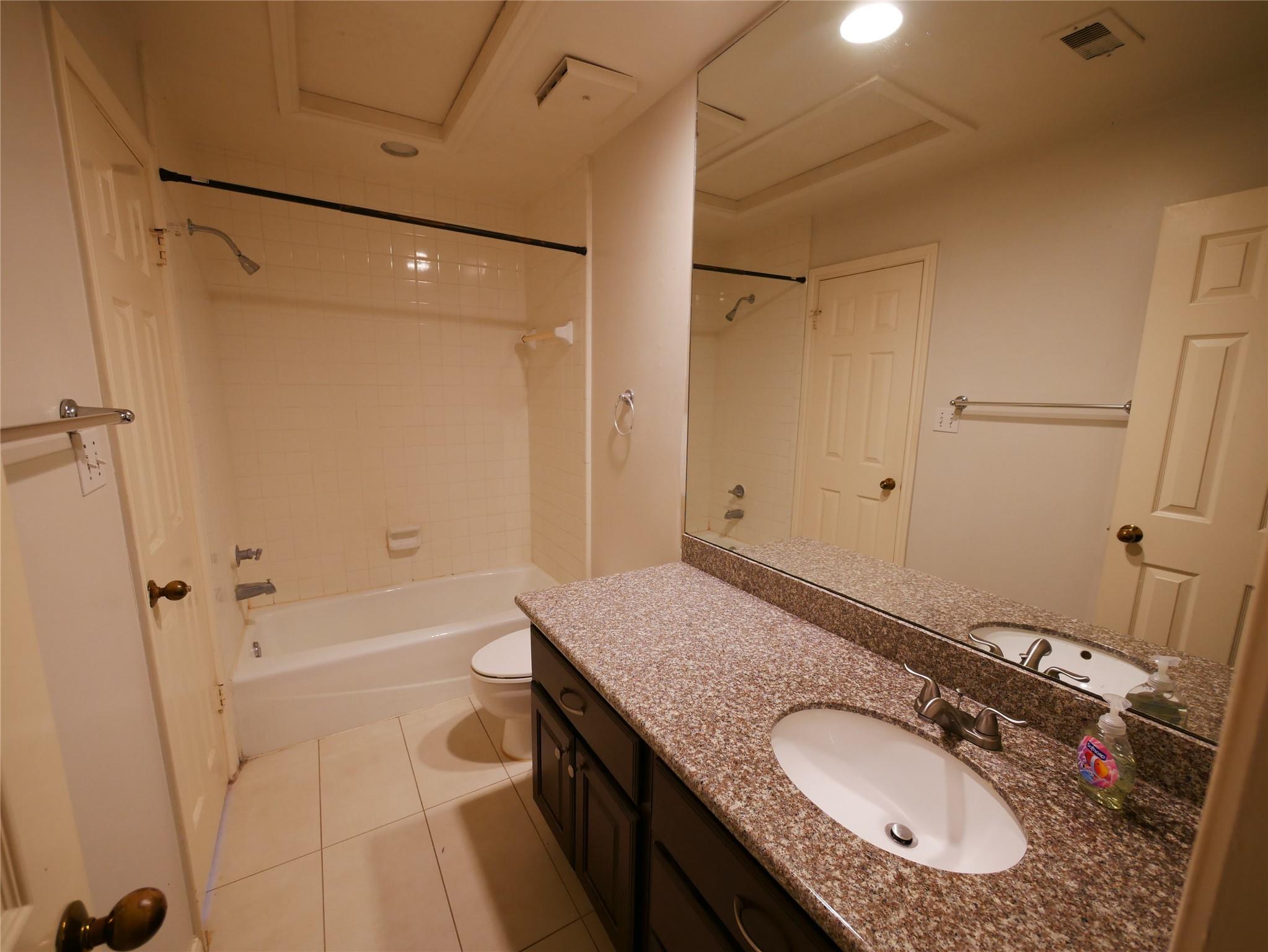 Houston, Texas 77006, United States, 1 Bedroom Bedrooms, ,1 BathroomBathrooms,Residential,Active,196679