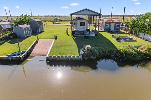 Photo of 83 County Road 299, Bay City, TX 77414 (MLS # 77349869) Photo of 83 County Road 299, Bay City, TX 77414 (MLS # 77349869)