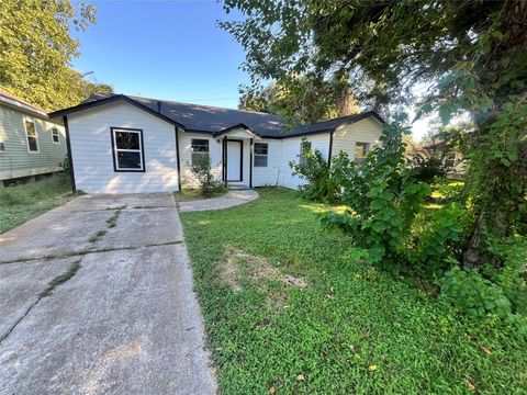 Photo of 6606 Anderson Street, Texas City, TX 77591 (MLS # 97465320)