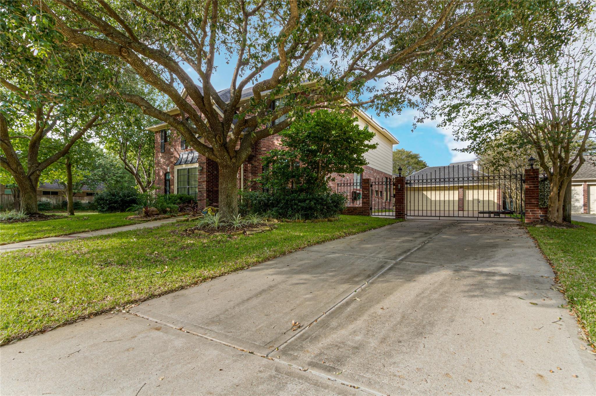 5303 Green Cove Bend Lane