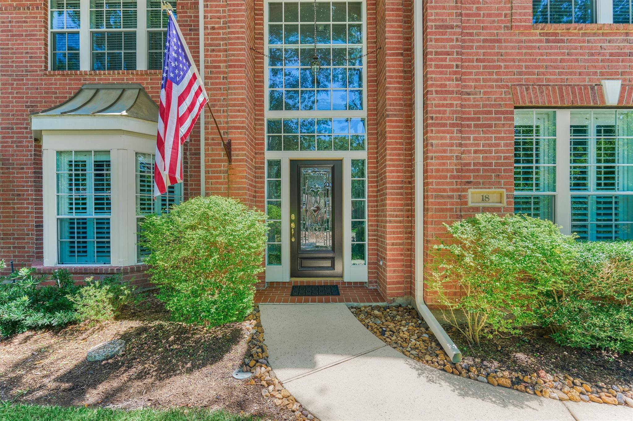 18 Split Rail Place