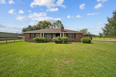 Photo of 8218 Avenue M, Santa Fe, TX 77510 (MLS # 34683274)