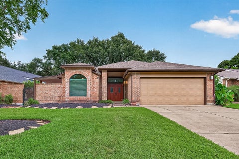 Photo of 1307 Woodmere Lane, Richmond, TX 77406 (MLS # 5458585)