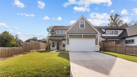 Photo of 517 Moore Street, Tomball, TX 77375 (MLS # 6016850)