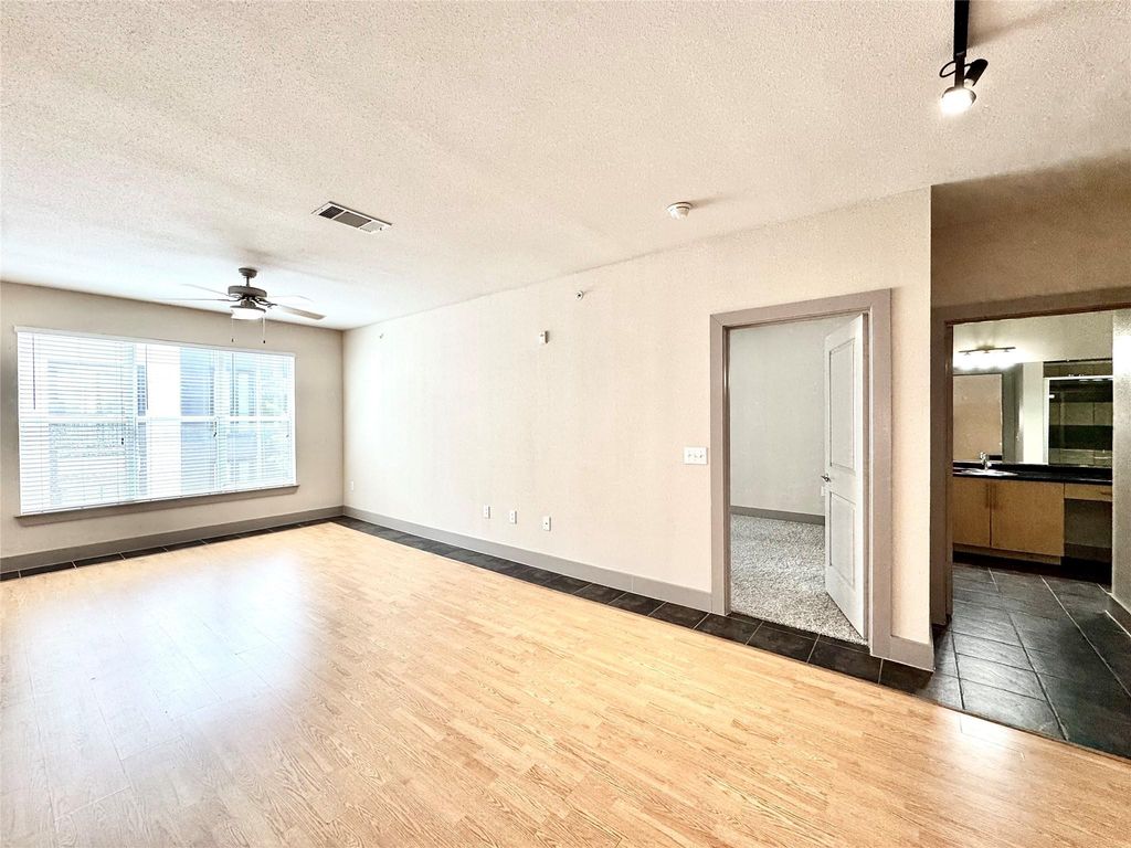 Photo of 3660 Richmond Avenue #331, Houston, TX 77046 (MLS # 4669581)