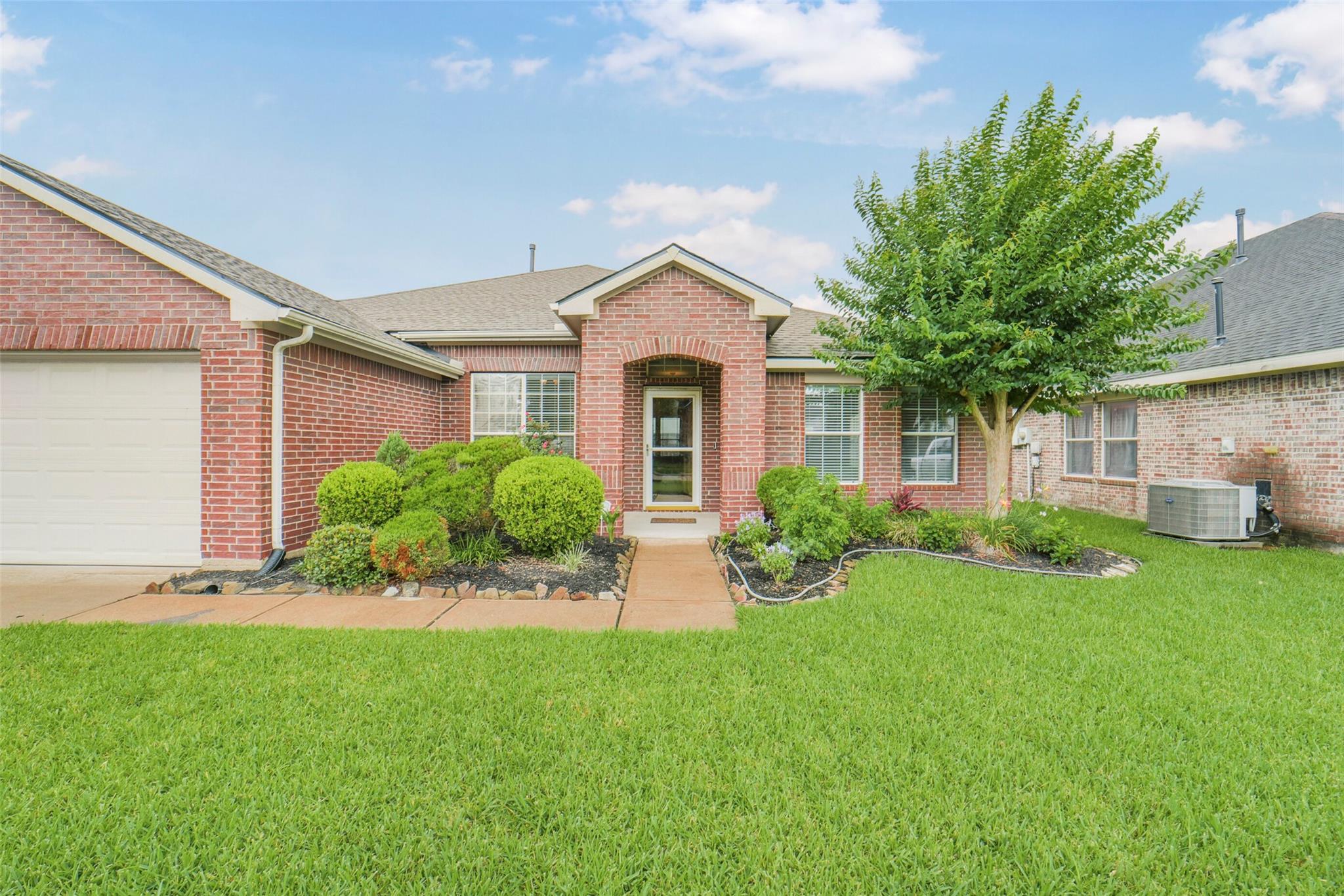 3430 Danbury Chase Trail