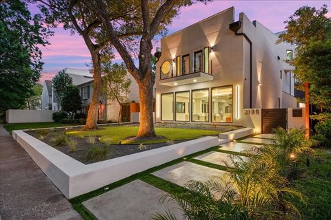 Tiny photo for 2135 Quenby Street, Houston, TX 77005 (MLS # 84624470)