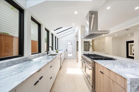 Tiny photo for 2135 Quenby Street, Houston, TX 77005 (MLS # 84624470)