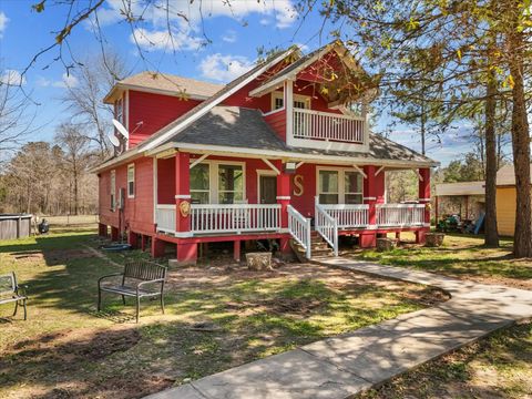 Photo of 1151 County Line Road, Shepherd, TX 77371 (MLS # 37971450)