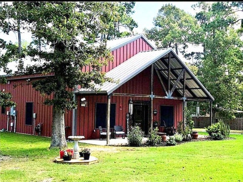 Homes For Sale - 333 Edgewood<br/> Onalaska, TX 77360