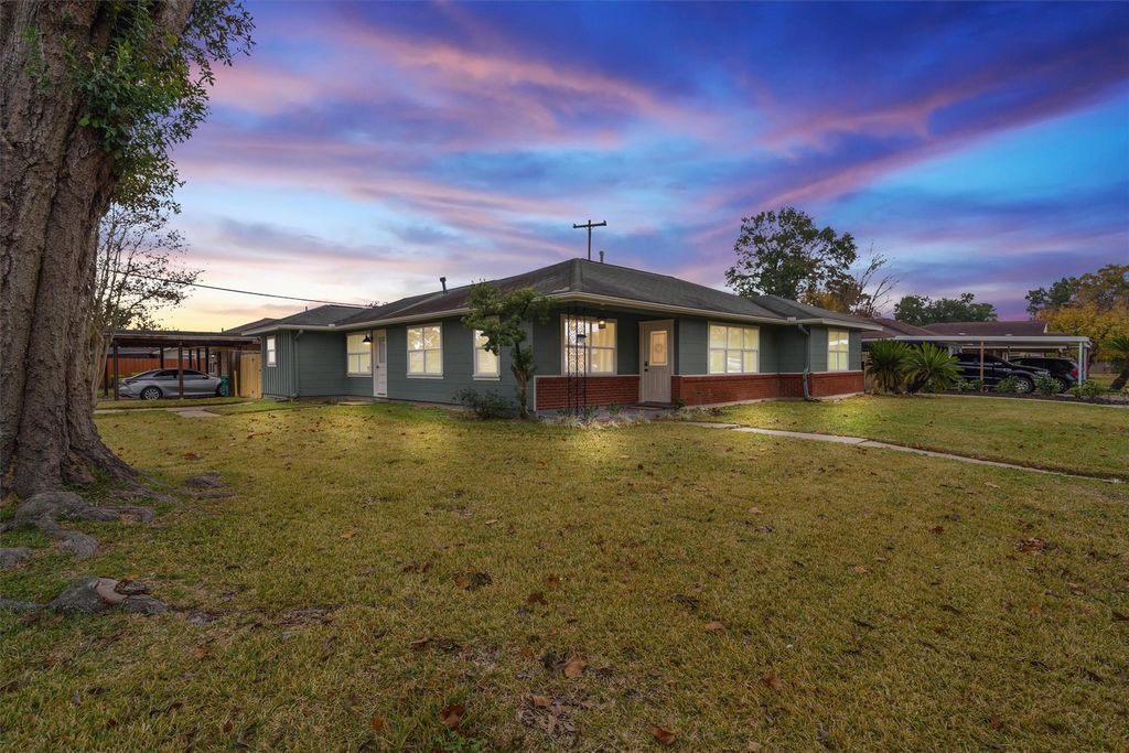 Photo of 1801 Harding Street, Pasadena, TX 77502 (MLS # 41370743)