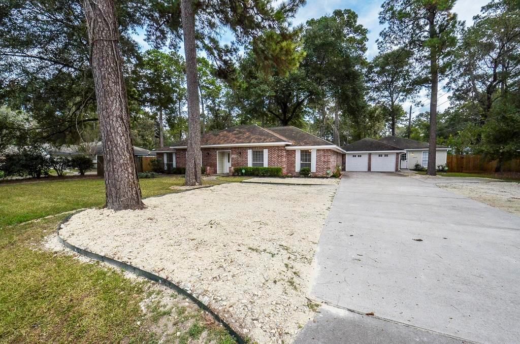 Photo of 25602 Oakhurst Drive, Spring, TX 77386 (MLS # 76202543)