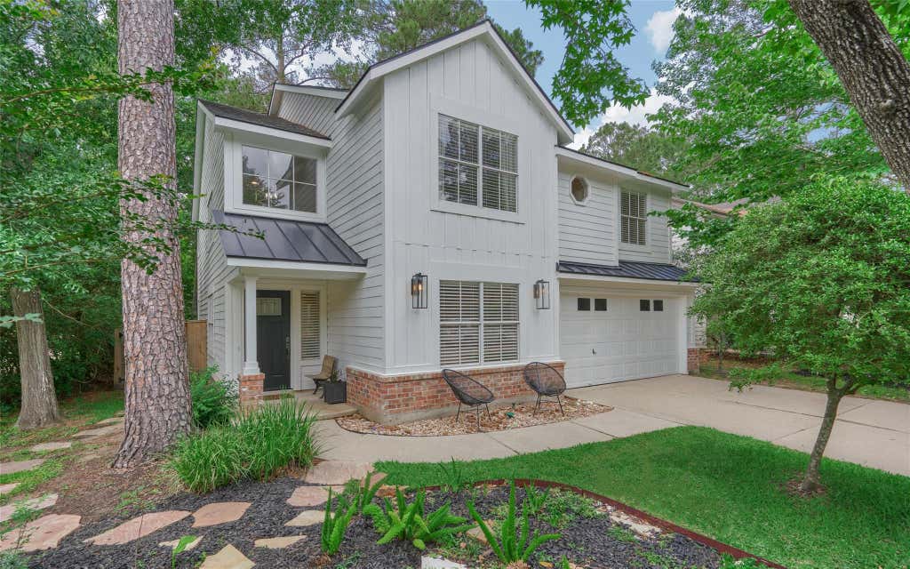 Photo of 38 E Gaslight Place, The Woodlands, TX 77382 (MLS # 55520873)