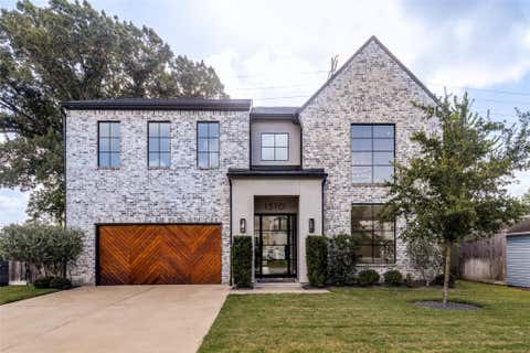 Photo of 1310 Story Street, Houston, TX 77055 (MLS # 82481098)
