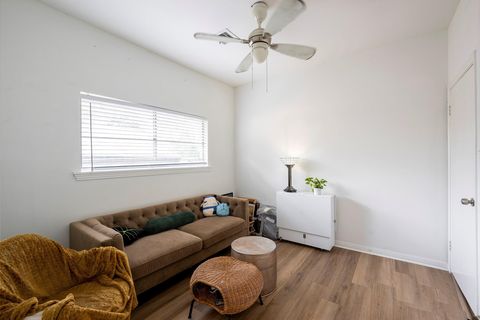 Tiny photo for 2804 Arlington Street, Houston, TX 77008 (MLS # 76848339)