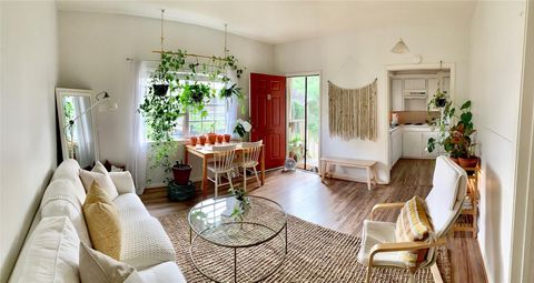 Tiny photo for 2804 Arlington Street, Houston, TX 77008 (MLS # 76848339)