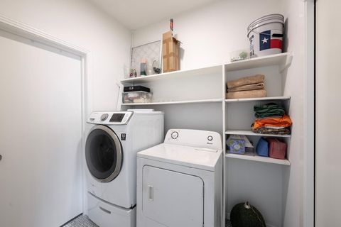 Tiny photo for 2804 Arlington Street, Houston, TX 77008 (MLS # 76848339)