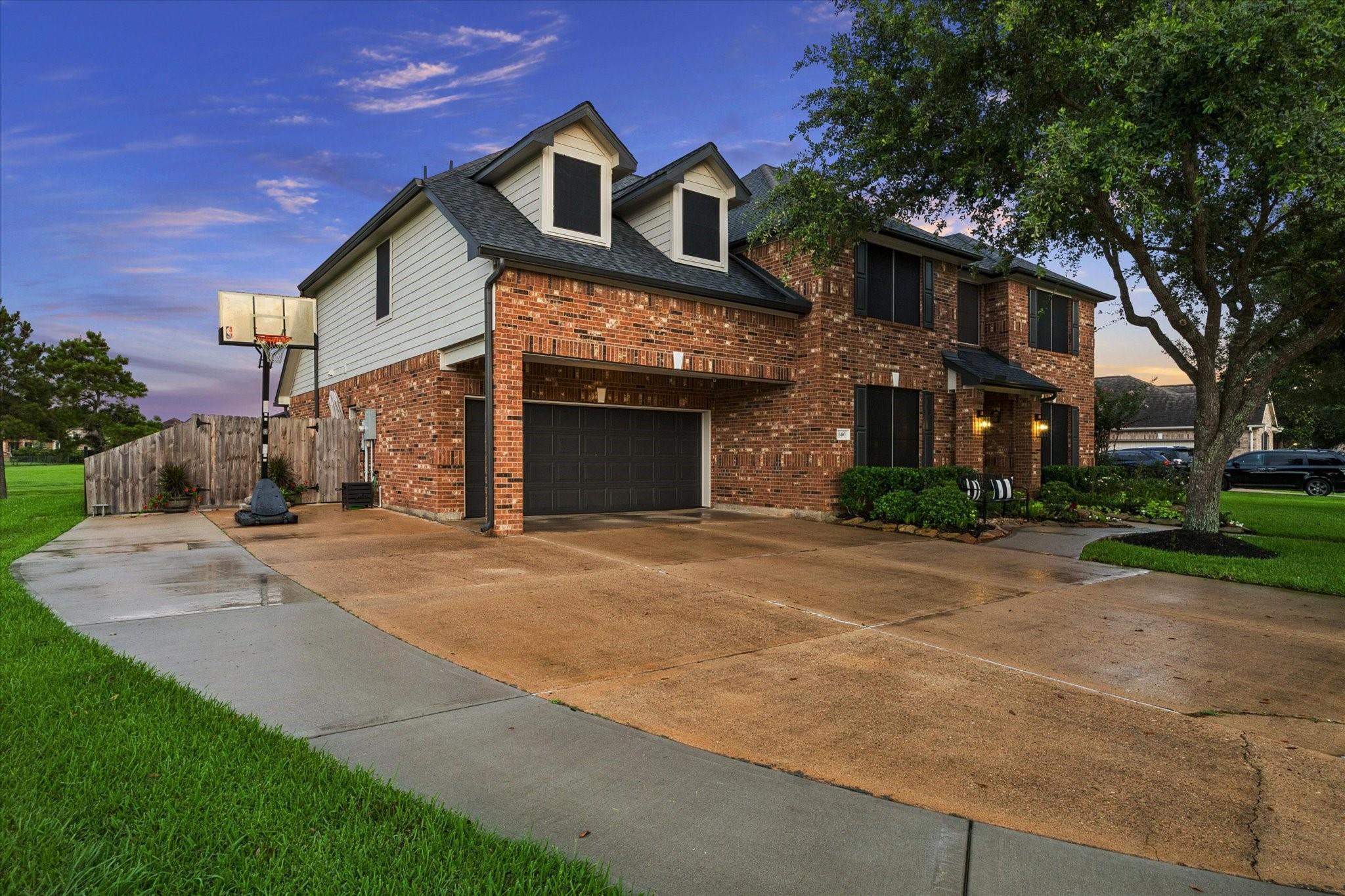 1407 Bentlake Lane