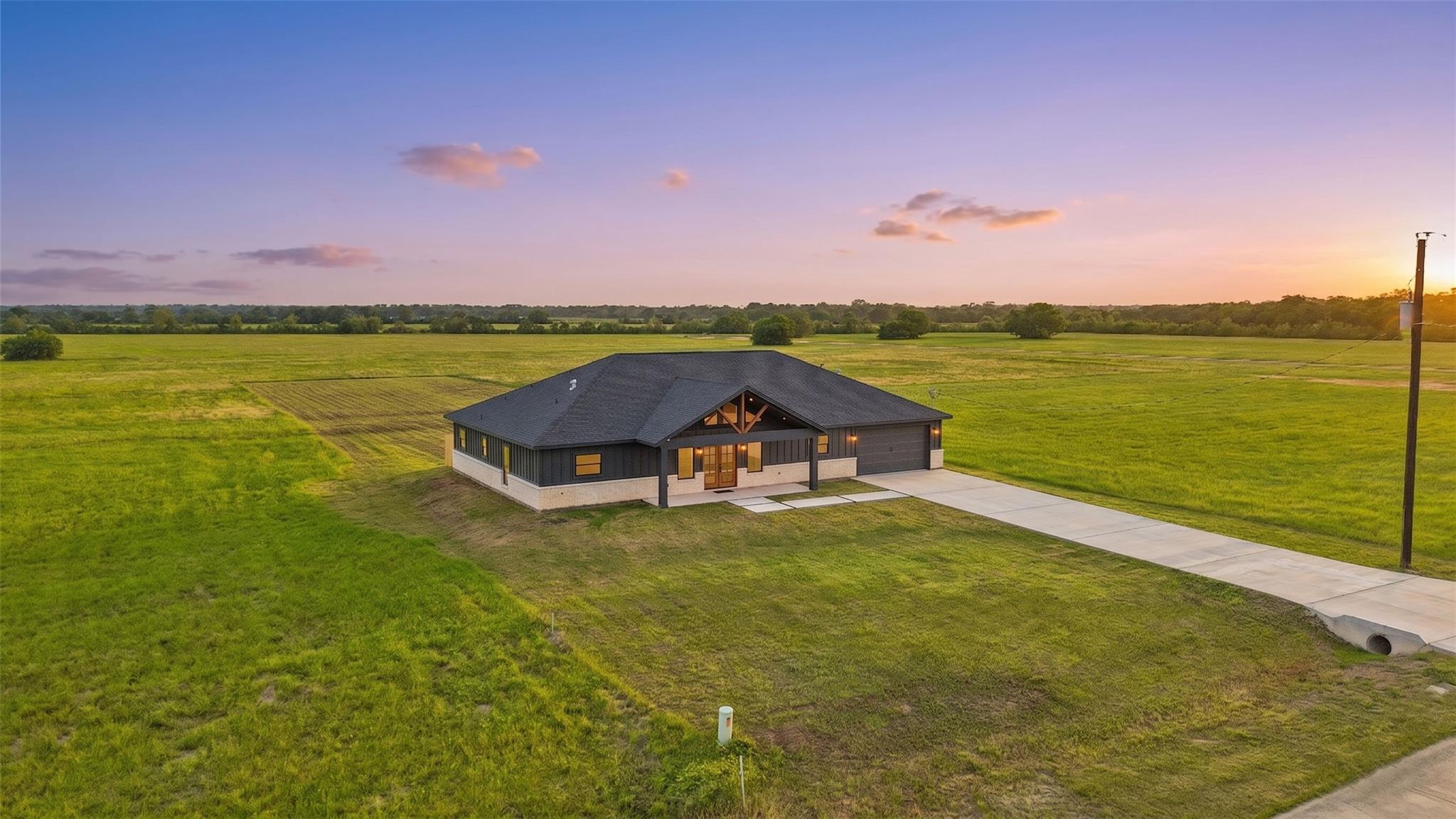 619 Chuckwagon Trail