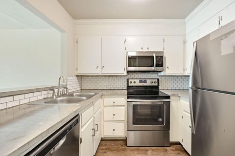 Tiny photo for 3345 Lodgepole Circle, College Station, TX 77845 (MLS # 16269189)