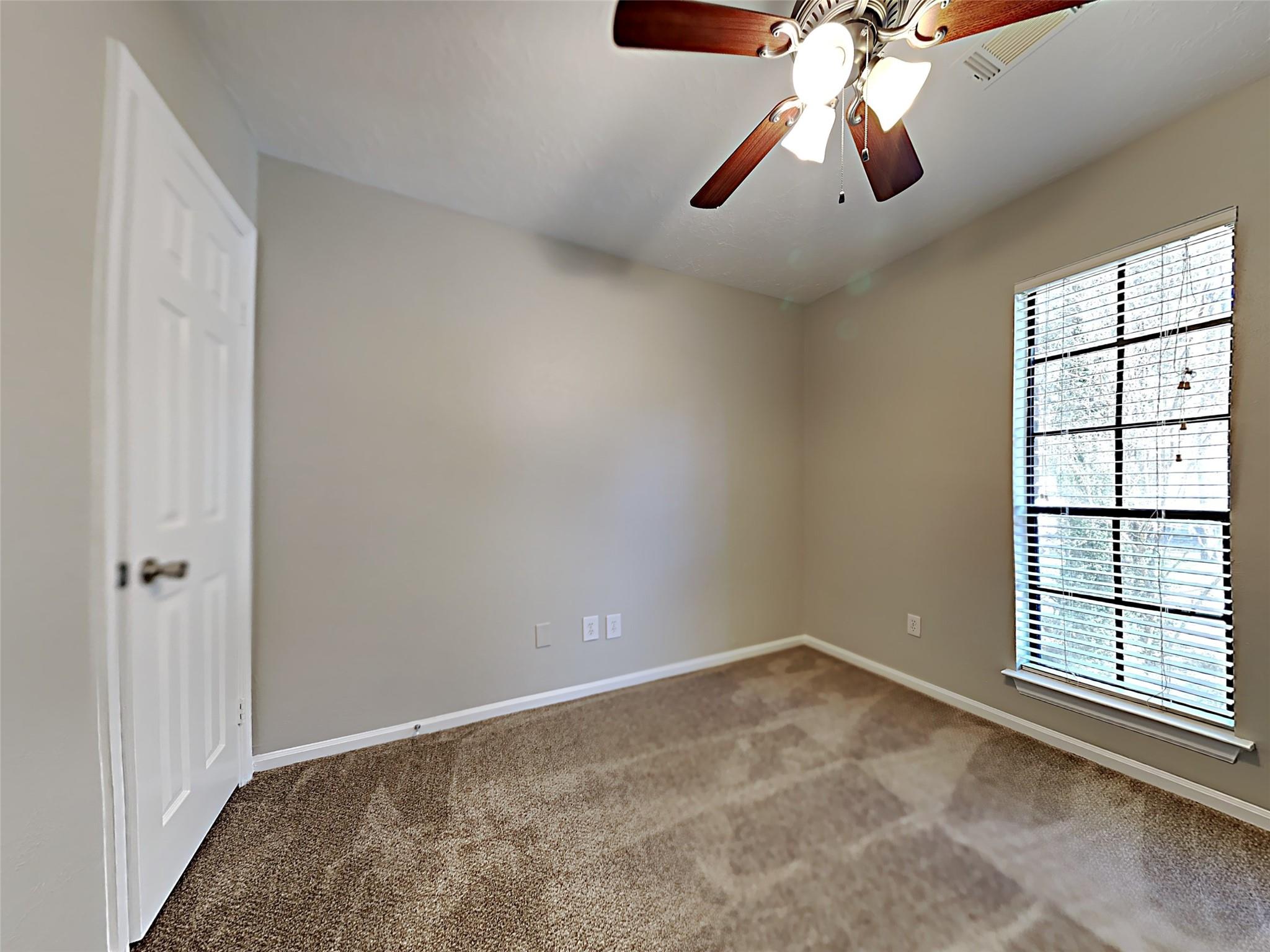 158 E Pathfinders Circle