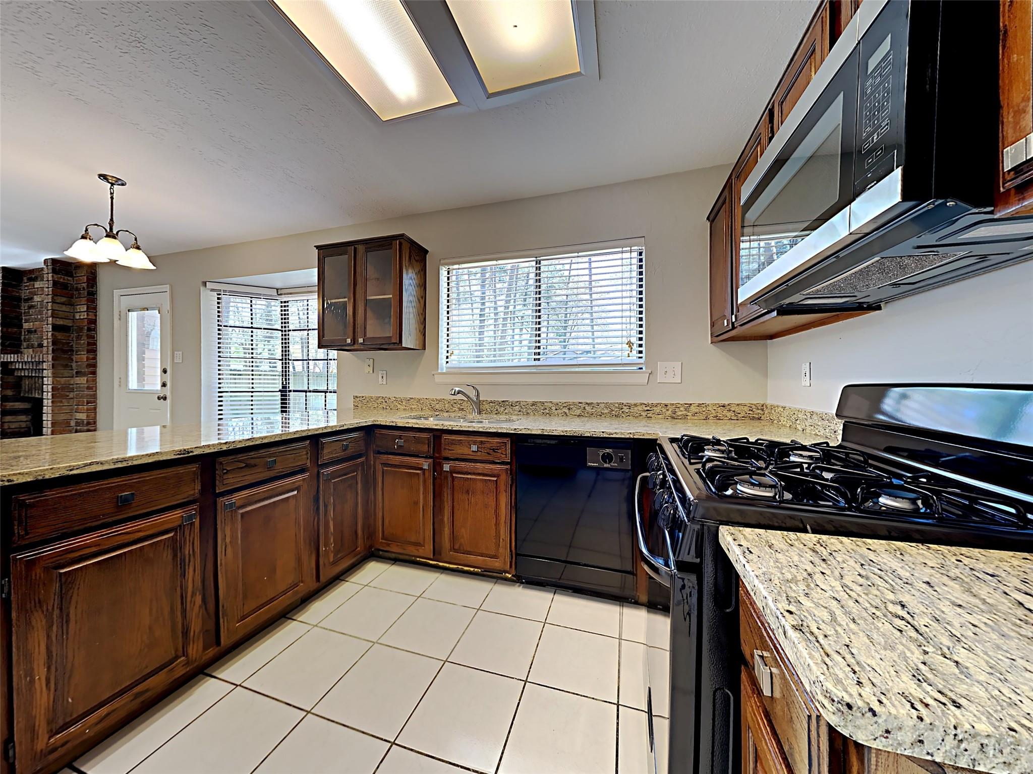158 E Pathfinders Circle