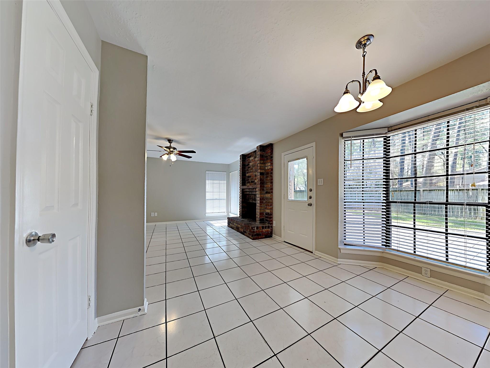 158 E Pathfinders Circle