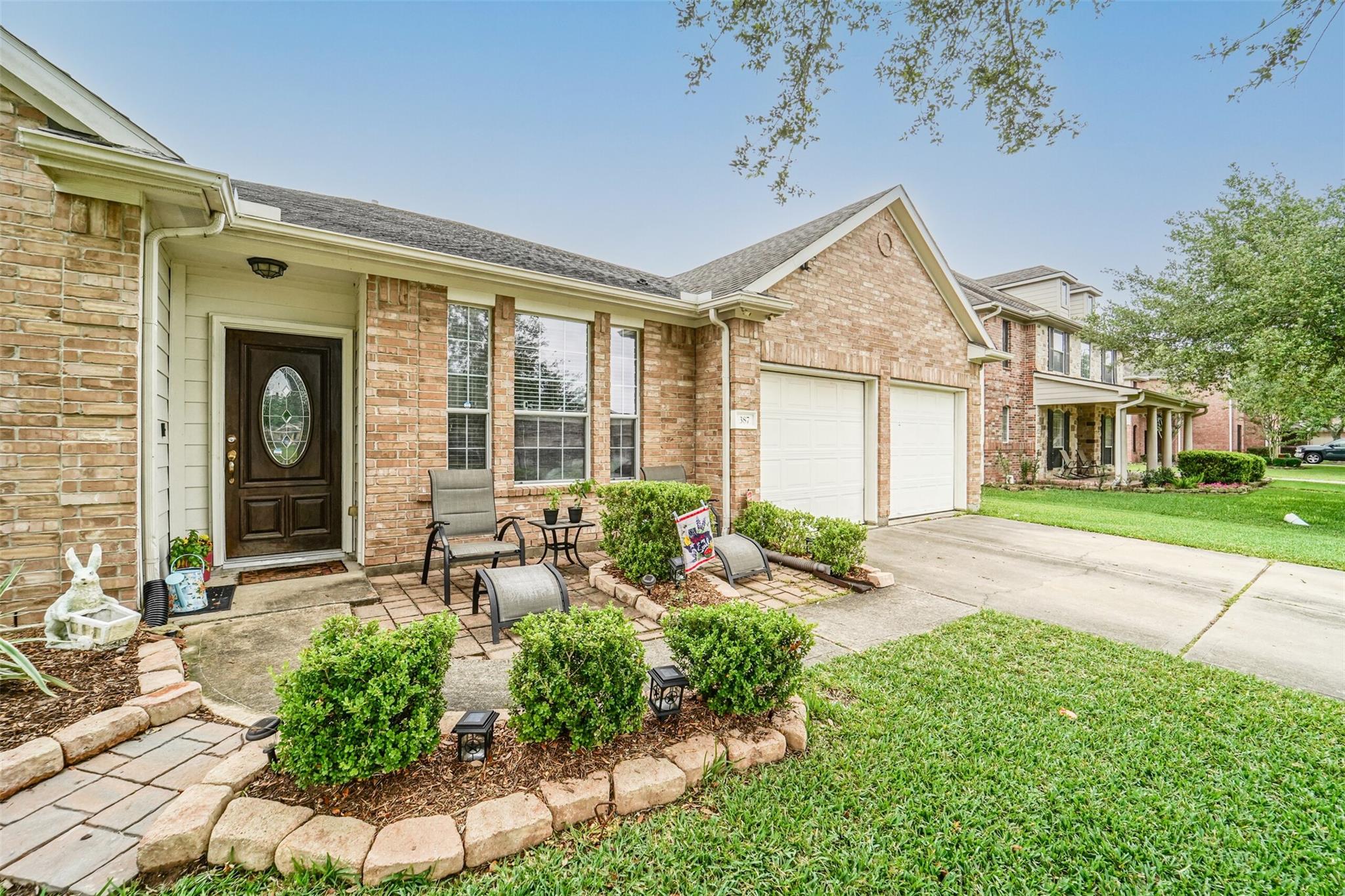 387 Henderson Lane