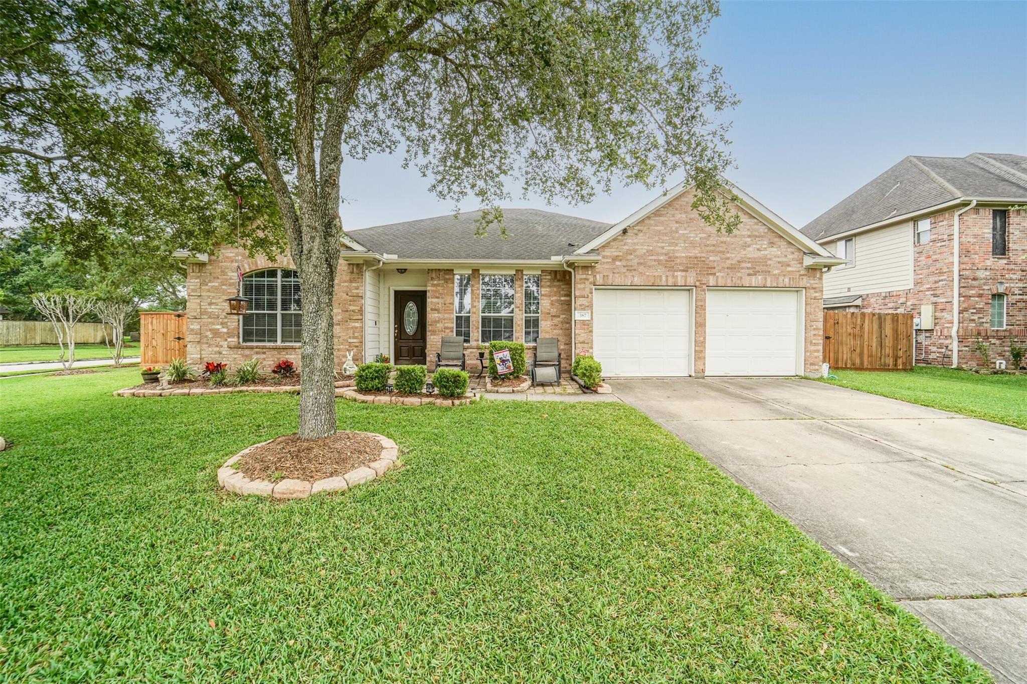 387 Henderson Lane