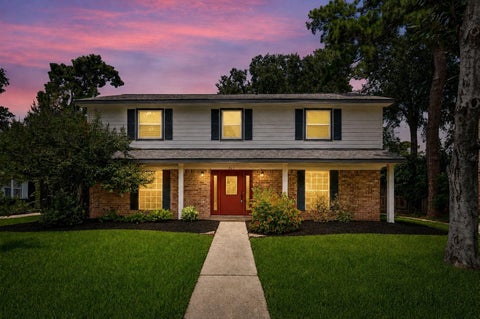 Photo of 811 Thicket Lane, Houston, TX 77079 (MLS # 95745036)