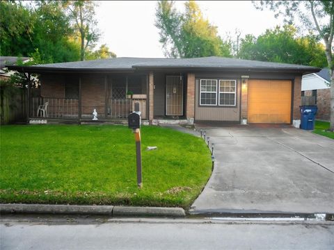 Photo of 3413 Oleander Ave Ave, Texas City, TX 77590 (MLS # 17645952)