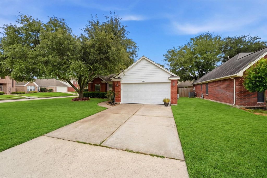 Photo of 5911 Woodmancote Drive, Humble, TX 77346 (MLS # 5837703)