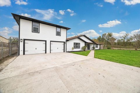 6415 Upshaw Drive Houston TX 77396