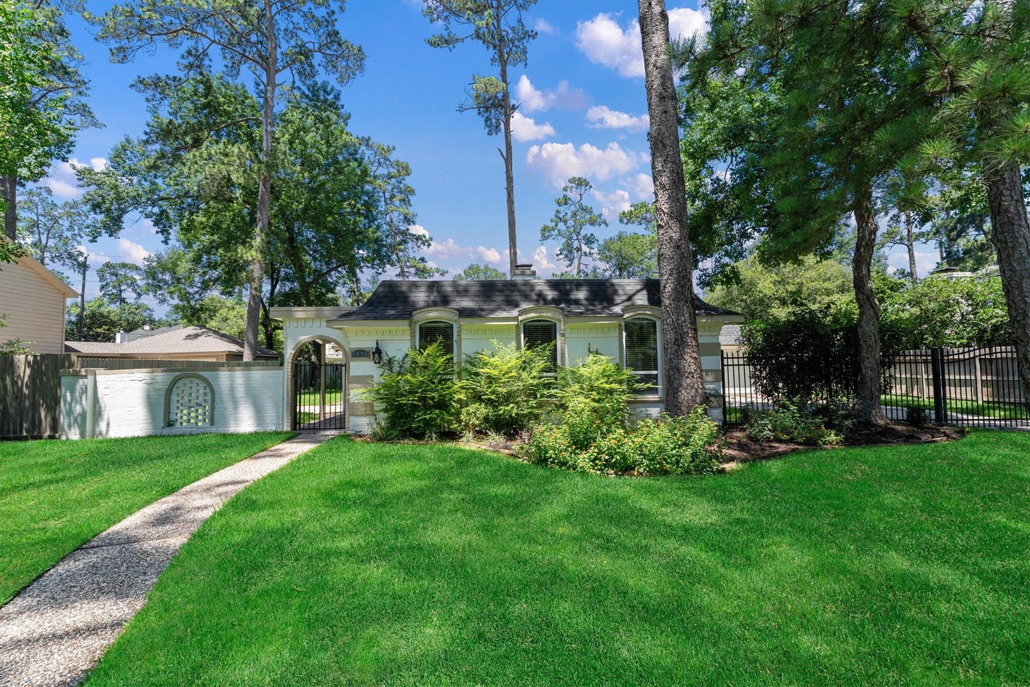 6530 Bayonne Drive