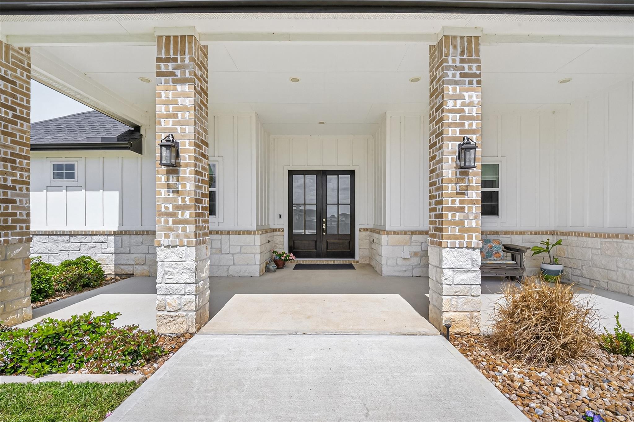 9711 Neon Moon Drive