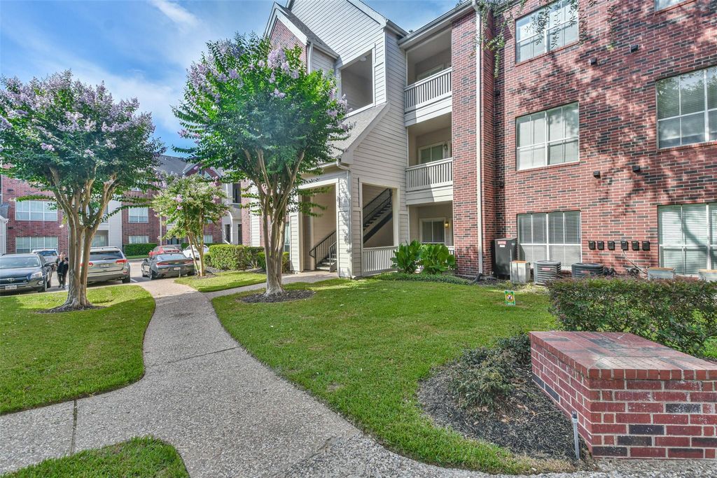 Photo of 1330 Old Spanish Trail #4310, Houston, TX 77054 (MLS # 53789704)