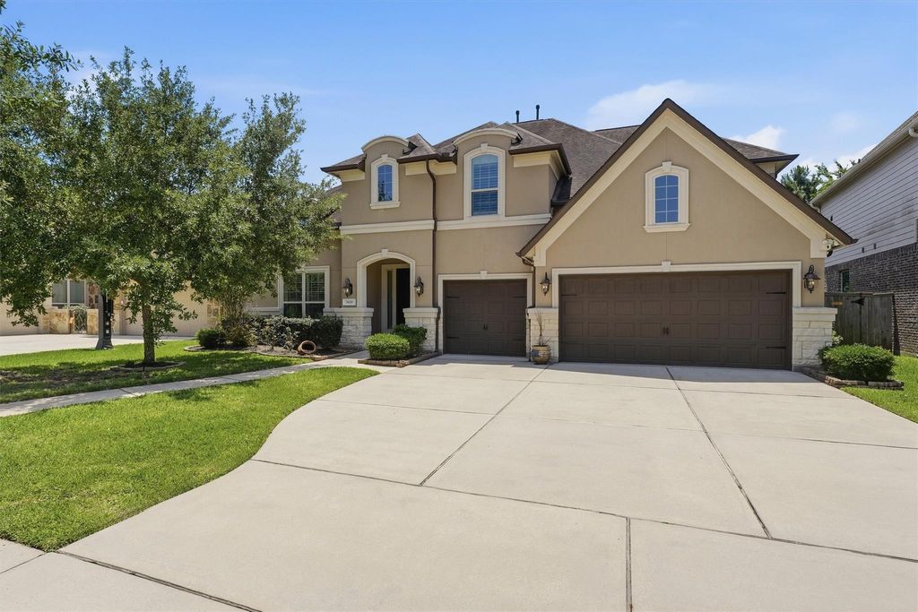 Photo of 5830 Vineyard Creek Lane, Houston, TX 77365 (MLS # 8261526)