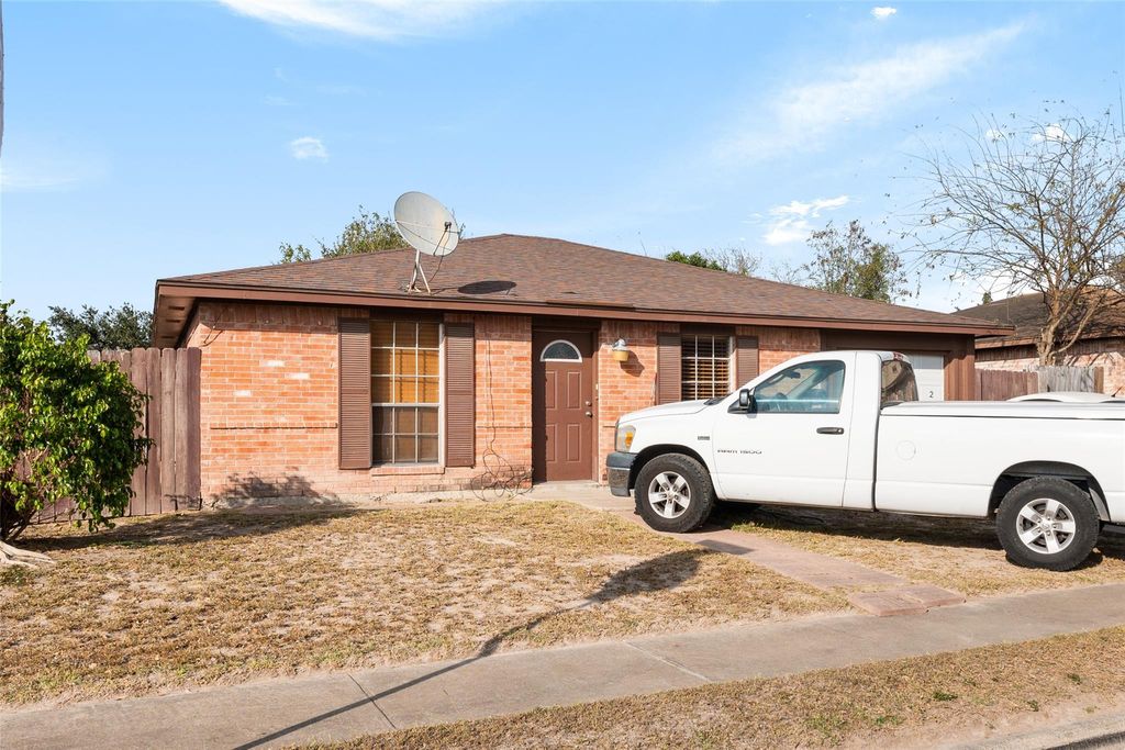 Photo of 2132 Heron Avenue, McAllen, TX 78504 (MLS # 92008569)