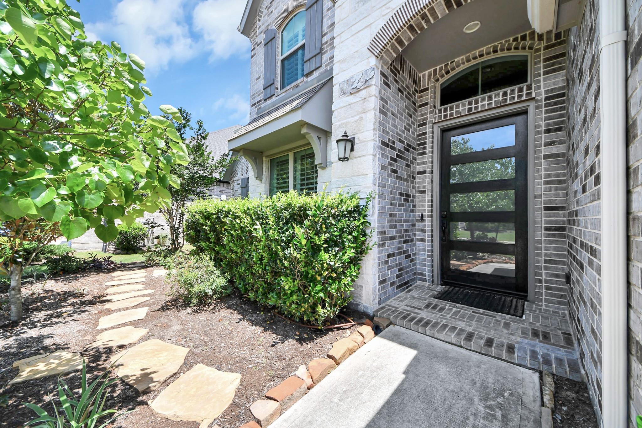 28045 Woodland Bend Way