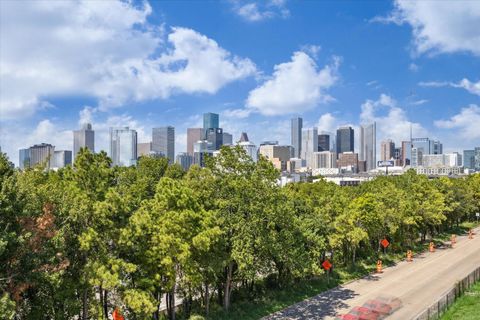 Townhouse For Sale - 2803 Chartres Street<br/> Harris County, Houston, TX 77004