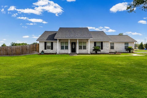 Photo of 125 Chuckwagon, Livingston, TX 77351 (MLS # 20651882)