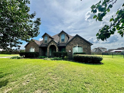 Photo of 14865 Lisa Lane Lane, Beaumont, TX 77713 (MLS # 32319685)