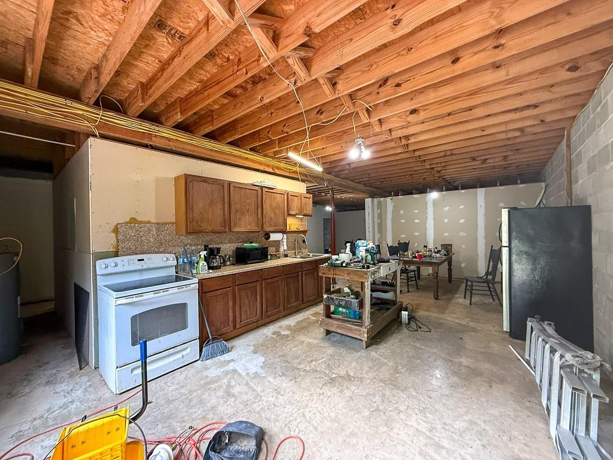 1131 Big Woods Road
