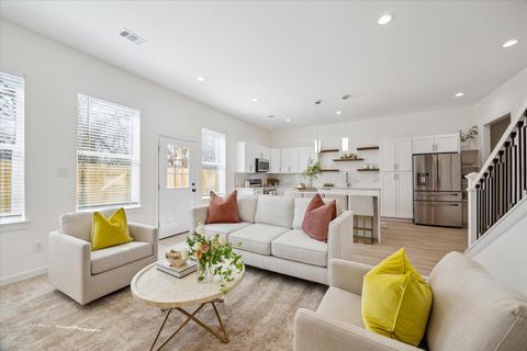 Photo of 925 Bianco Lane, Houston, TX 77091 (MLS # 82792868) Photo of 925 Bianco Lane, Houston, TX 77091 (MLS # 82792868)