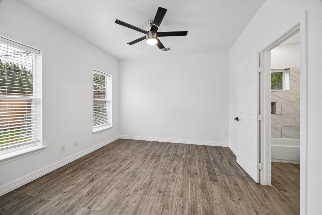 Photo of 2032 Spenwick Drive, Houston, TX 77055 (MLS # 98253674)