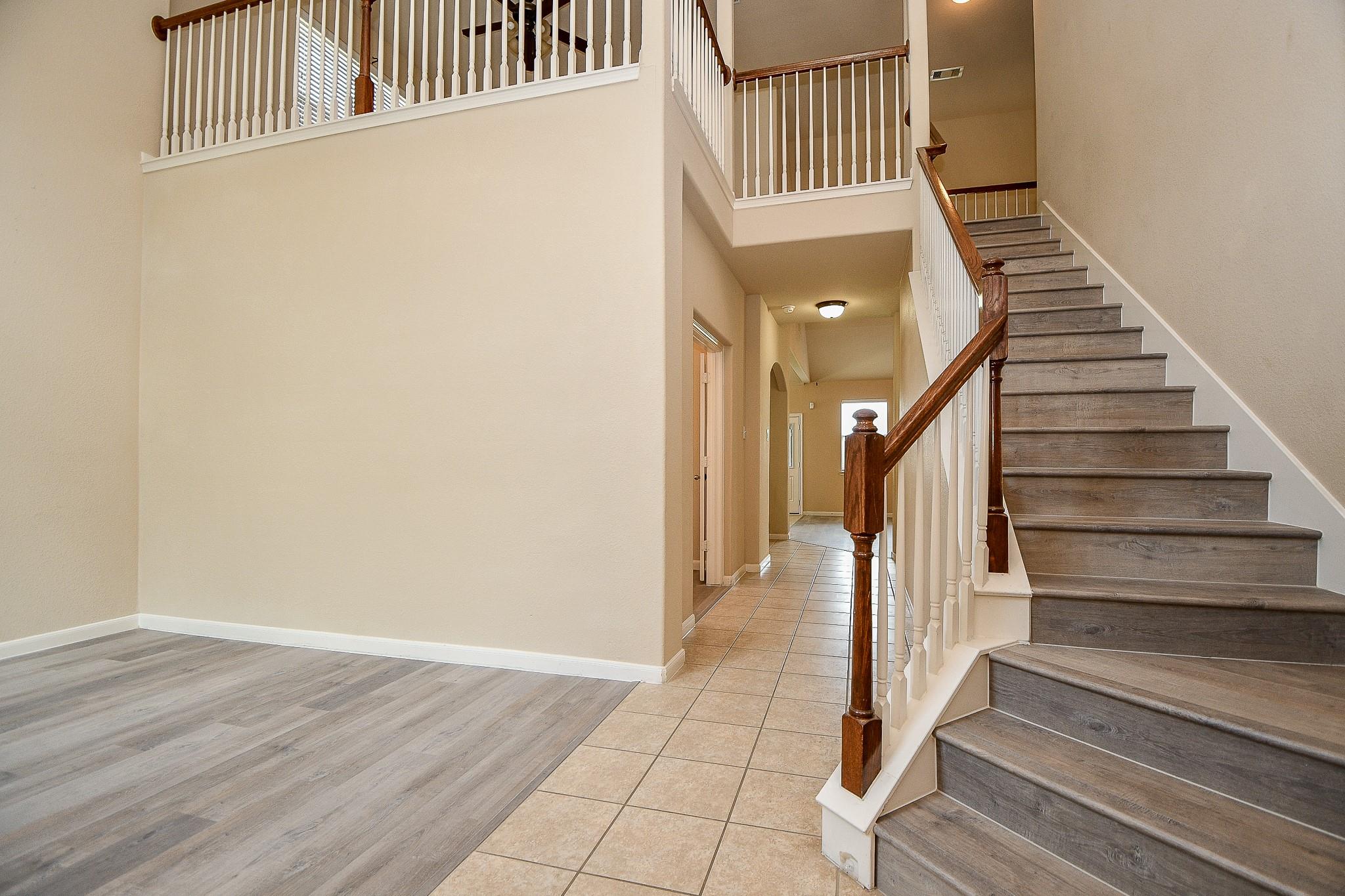 2927 Empire Oaks Lane