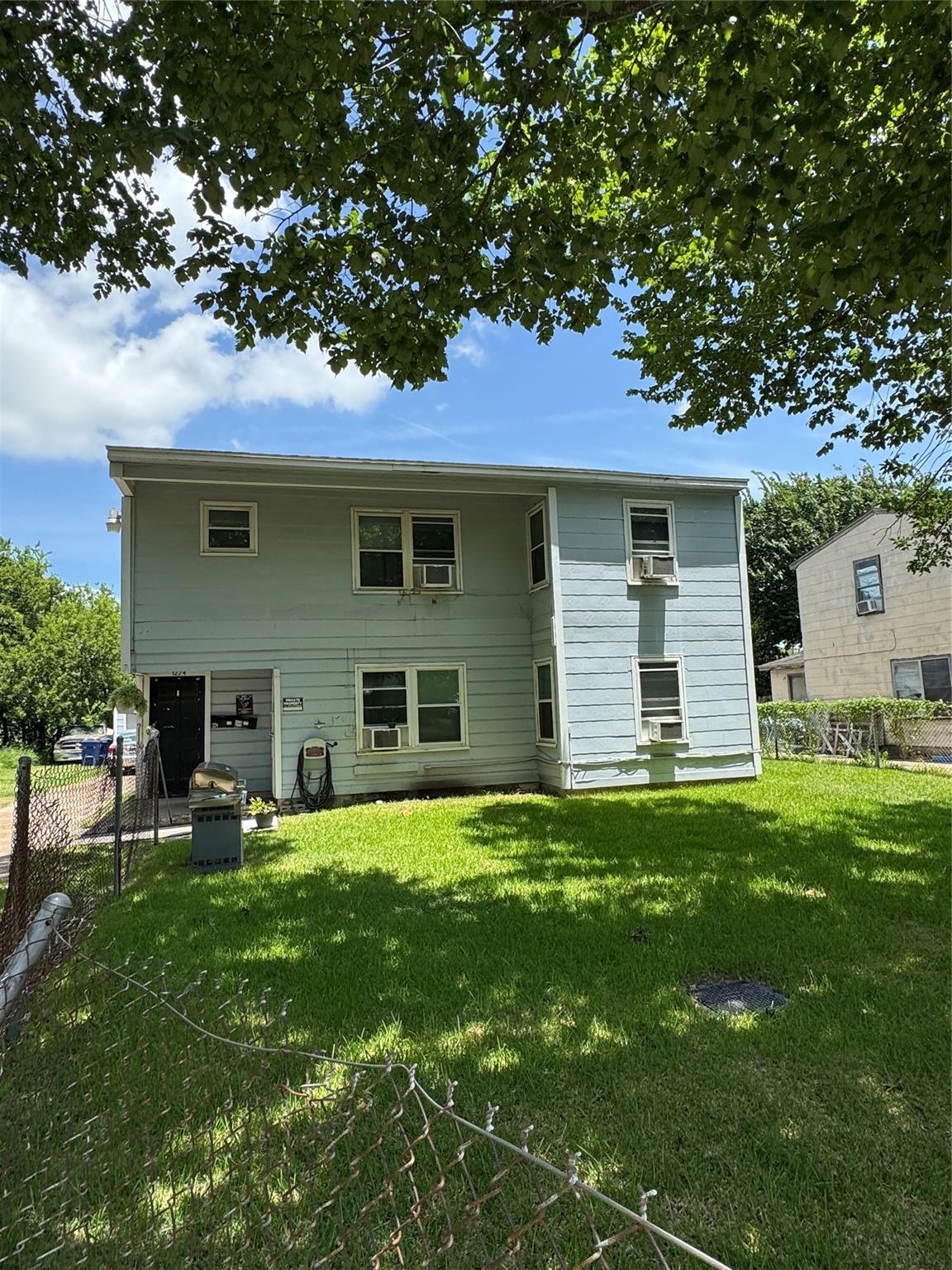 1222 4th Ave N