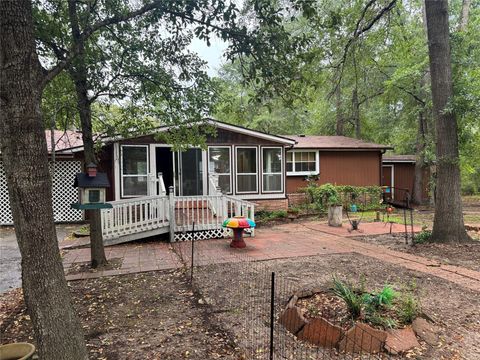 Photo of 106 Westlake Road, Trinity, TX 75862 (MLS # 32710096)