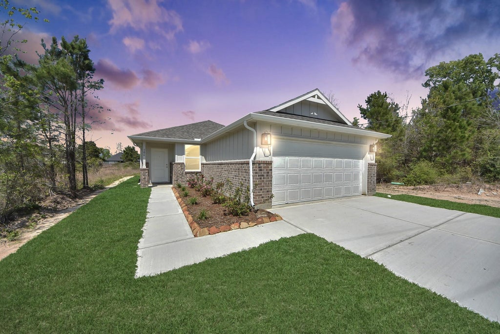 Photo of 106 County Road 5102 L, Cleveland, TX 77327 (MLS # 16227748)